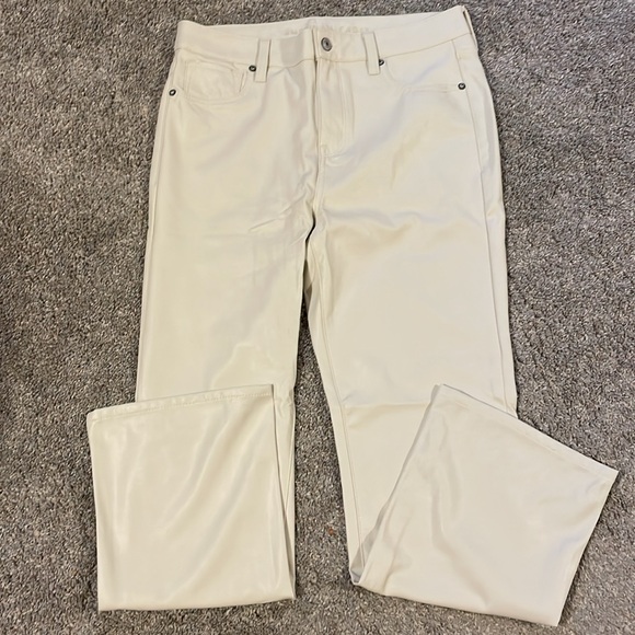 NWT American Eagle Vegan Leather Jeans - Picture 2 of 3